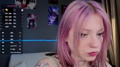 Snapshot of arielabradberry chatting on May 2026 02:14:01 PM Ariel online show from May 2026 02:14:01 PM