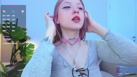 Snapshot of arielabradberry chatting on May 2026 10:30:01 AM Ariel online show from May 2026 10:30:01 AM