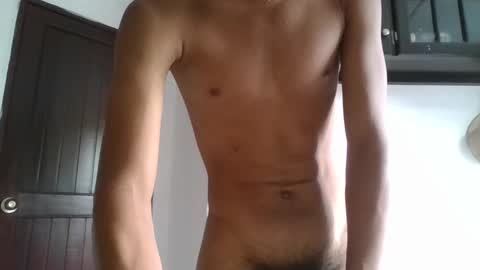 arielaritz online show from October 2025 02:49:01 PM