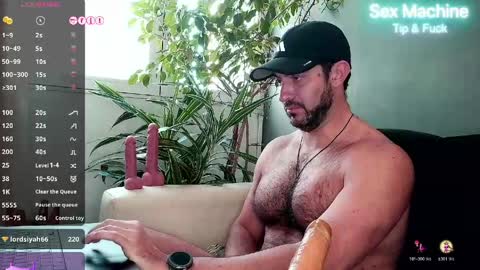 Snapshot of arielenbsas chatting on May 2026 01:19:01 PM Ariel online show from May 2026 01:19:01 PM