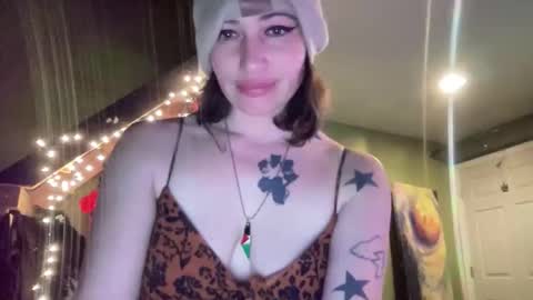 ariel  colin when hes here online show from April 2026 02:53:02 AM