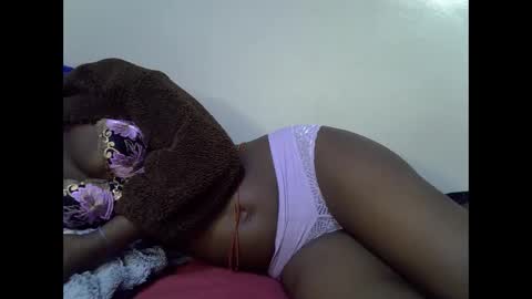 aries_eve online show from December 2025 01:00:02 AM