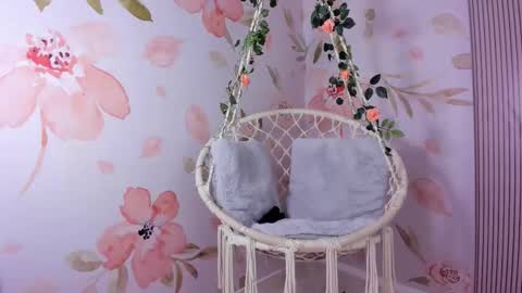 Arietta online show from February 2026 12:04:01 PM