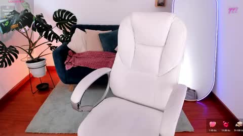 Ari  online show from April 2026 08:04:01 PM