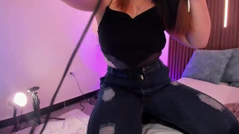  Arianna  online show from February 2026 02:23:01 PM