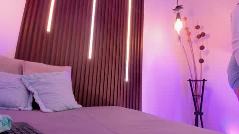  Arianna  online show from March 2026 02:35:02 PM