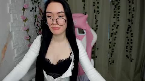 arinameow online show from December 2025 08:31:02 AM