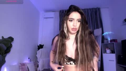 ArinaRave online show from April 2026 07:19:02 PM