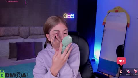 Ari  online show from January 2026 02:15:01 AM