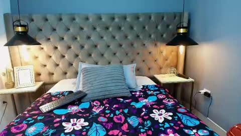 Aris Suarez online show from April 2026 09:15:01 PM