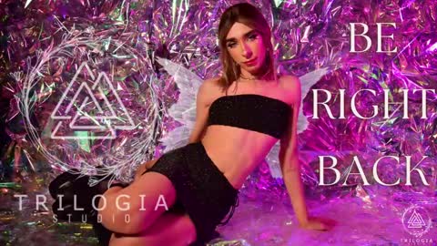   Nice to meet you  thumb up me please its important I  LOOK MY BIO DOWN online show from January 2025 11:43:01 AM