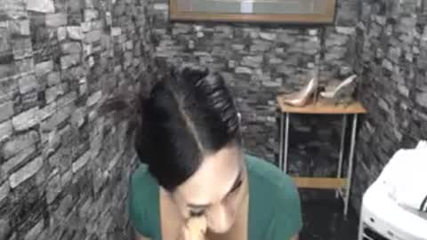 ariya031806 online show from June 2026 02:33:01 AM