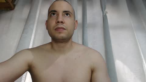 Snapshot of armando_2002 chatting on October 2025 05:14:01 PM ARMANDO online show from October 2025 05:14:01 PM