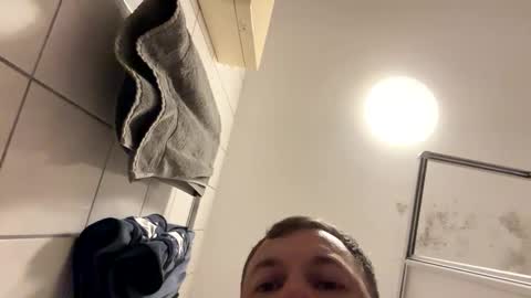 Snapshot of armyskater32 chatting on September 2025 08:08:01 PM armyskater32 online show from September 2025 08:08:01 PM