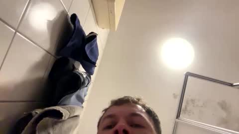 Snapshot of armyskater32 chatting on November 2025 09:58:01 PM armyskater32 online show from November 2025 09:58:01 PM