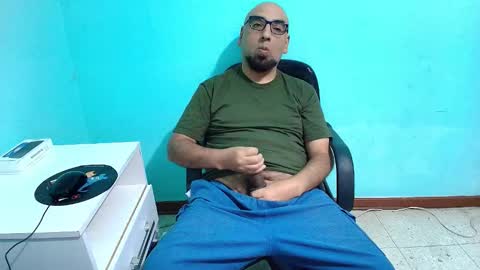 arnelux72 online show from October 2025 05:46:01 AM