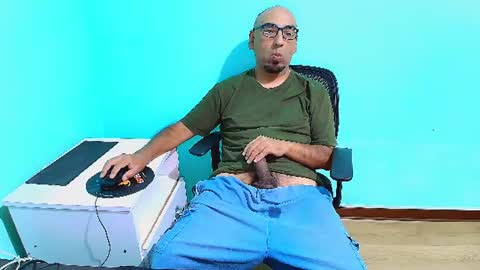 arnelux72 online show from July 2026 05:42:02 AM