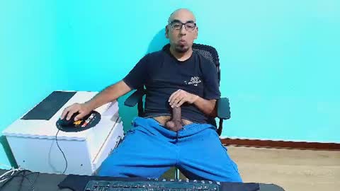 arnelux72 online show from July 2026 05:32:01 AM