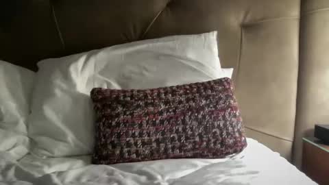 arnie774u online show from November 2025 11:59:02 PM