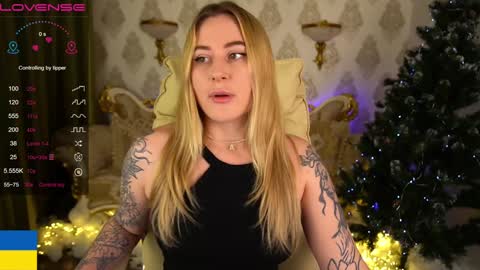 Snapshot of arolinanight chatting on December 2024 01:04:02 AM AROLINA online show from December 2024 01:04:02 AM