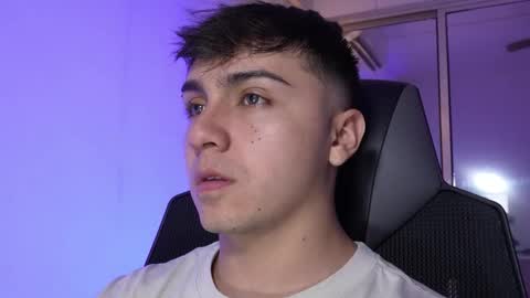 aron__cooper online show from October 2025 12:44:02 AM