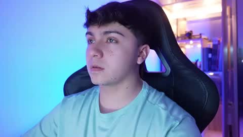 aron__cooper online show from July 2026 11:32:02 PM