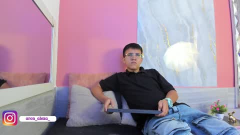 Snapshot of aron_alexa chatting on December 2024 01:06:01 PM Alexa Aron online show from December 2024 01:06:01 PM