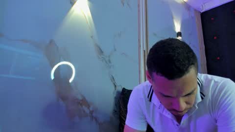 aron and molly online show from January 2026 12:10:01 PM