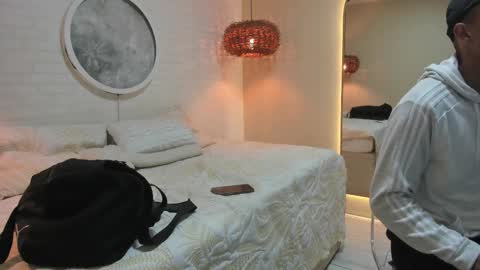 ARON BOLT online show from February 2026 10:41:02 AM