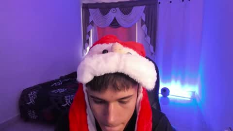 Aaron online show from December 2025 08:14:01 PM