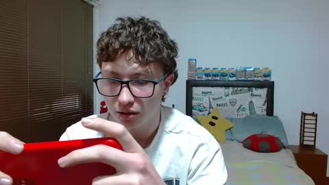 Snapshot of aron_miller18 chatting on January 2025 02:19:01 PM Aaron online show from January 2025 02:19:01 PM