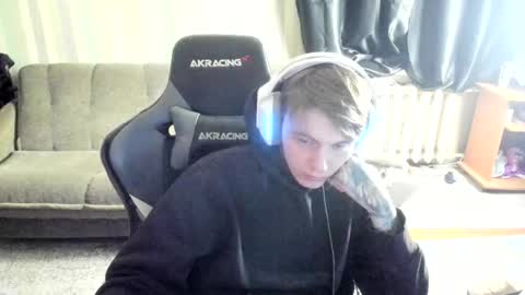 biggest penis  online show from November 2025 06:52:01 AM