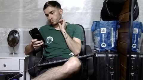 Snapshot of arongfranco chatting on November 2025 03:27:01 AM Aron G Franco online show from November 2025 03:27:01 AM