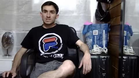 Snapshot of arongfranco chatting on November 2025 06:01:02 PM Aron G Franco online show from November 2025 06:01:02 PM