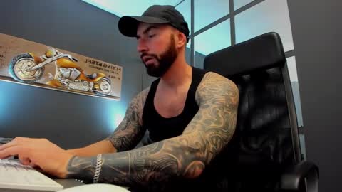 AronGrant online show from January 2025 09:24:02 AM