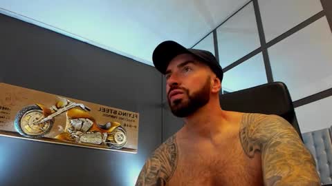 AronGrant online show from October 2025 08:48:02 AM