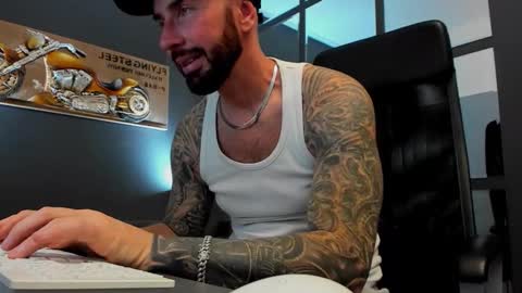 AronGrant online show from October 2025 10:30:01 AM