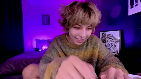Aaron  online show from May 2026 01:47:02 AM