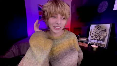 Aaron  online show from June 2026 04:33:01 AM