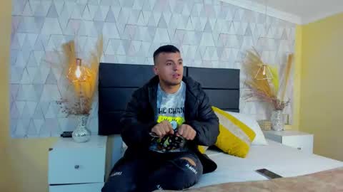 AronOlsen online show from March 2026 12:31:02 PM