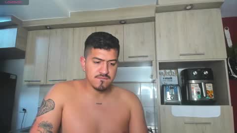 Snapshot of aronwilliams69 chatting on February 2025 08:55:02 AM ARON  Independent model  online show from February 2025 08:55:02 AM