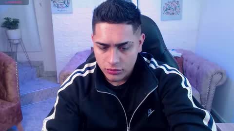 Snapshot of aroon_09 chatting on December 2025 03:11:01 AM Aron online show from December 2025 03:11:01 AM