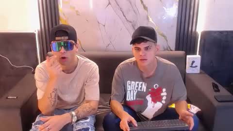 Aroon   online show from April 2026 03:56:01 AM