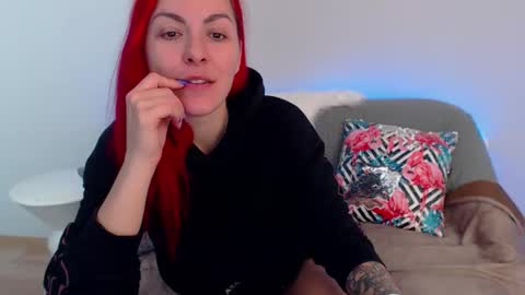 arri_ella online show from November 2025 01:39:02 AM