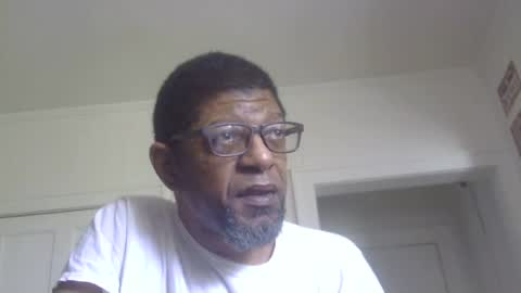 Snapshot of arteblazze chatting on July 2026 06:22:01 PM Arteblazze not daddy boy bitch or nigga online show from July 2026 06:22:01 PM
