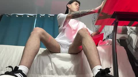   online show from December 2024 09:37:01 PM