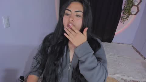 Snapshot of artemis_020 chatting on December 2024 02:42:01 AM FENIX online show from December 2024 02:42:01 AM