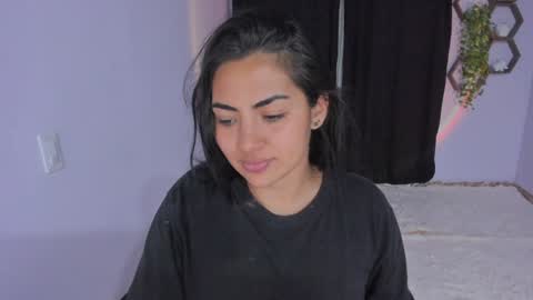 Snapshot of artemis_020 chatting on December 2024 11:31:01 PM FENIX online show from December 2024 11:31:01 PM