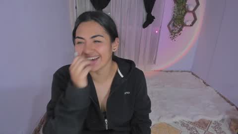 Snapshot of artemis_020 chatting on January 2025 11:58:02 PM FENIX online show from January 2025 11:58:02 PM