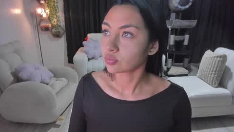 Snapshot of artemis_020 chatting on September 2025 11:04:01 PM FENIX online show from September 2025 11:04:01 PM